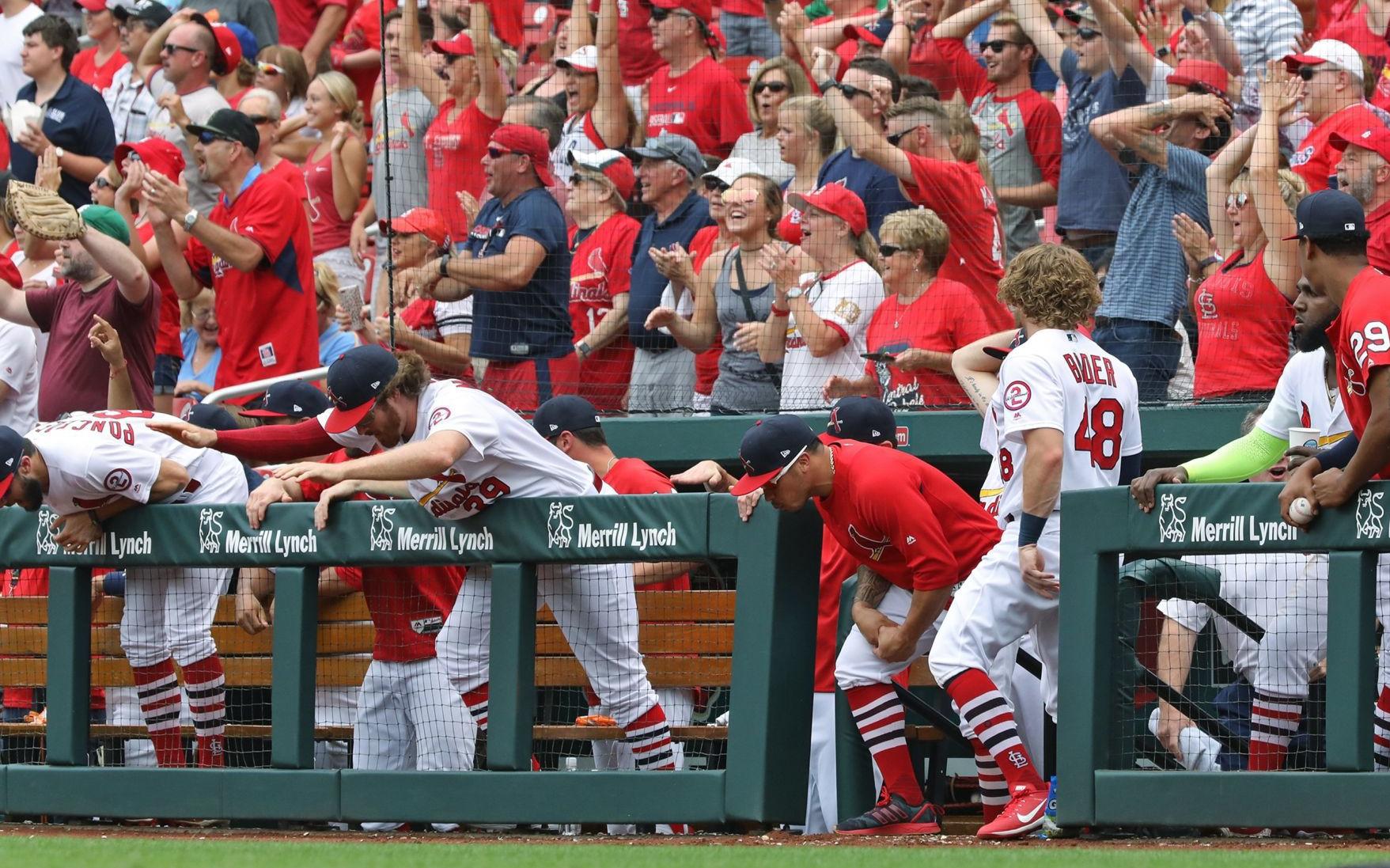 Close doesn't count as Cards lose to Brewers 2-1